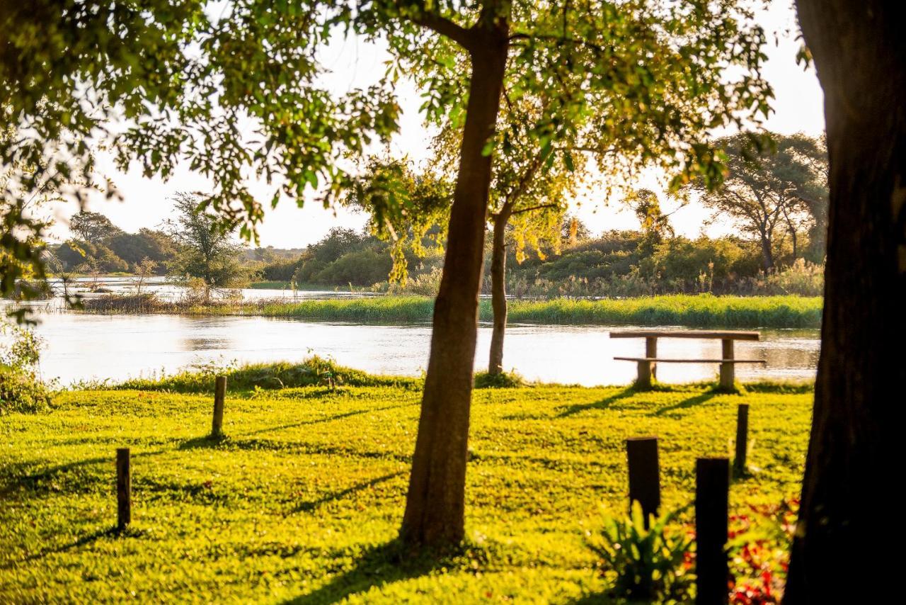 Zambezi Mubala Campsite Katima Mulilo Esterno foto